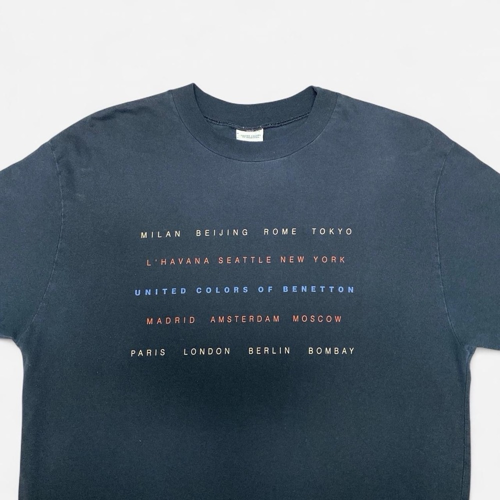 Vintage single stitch united colours of benetton black Tshirt